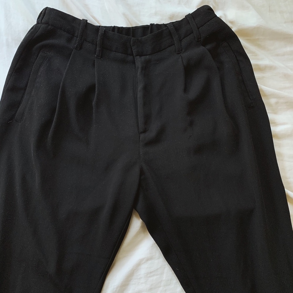 Urban Outfitters Black Pleated Crepe Trousers - Picture 3 of 4